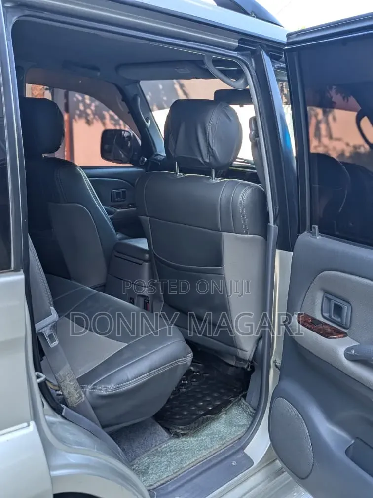 Toyota Land Cruiser Prado 2003 Silver