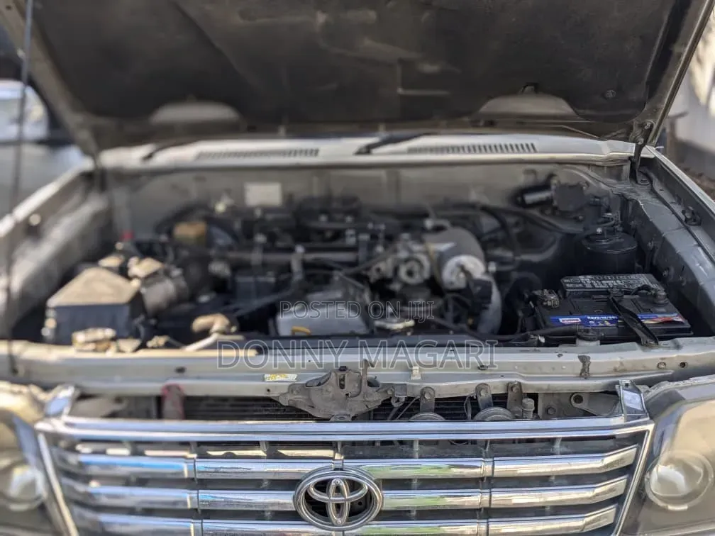 Toyota Land Cruiser Prado 2003 Silver