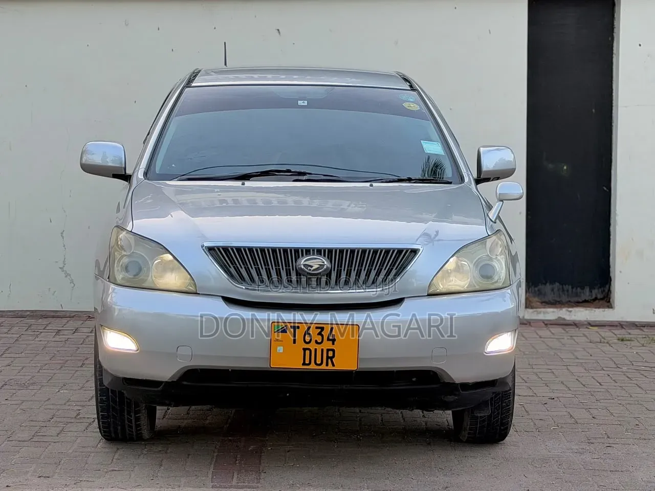Toyota Harrier 2004 Silver
