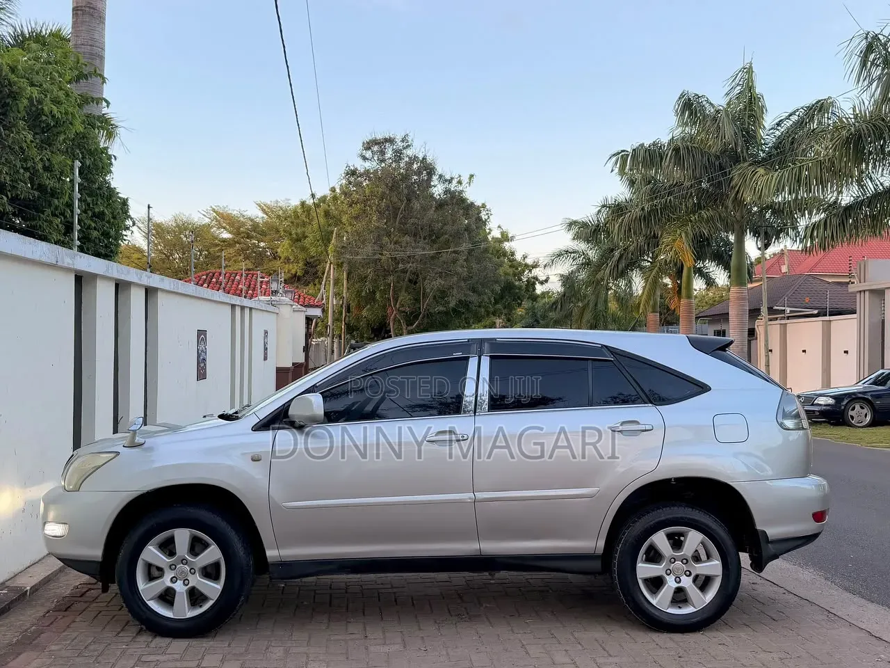 Toyota Harrier 2004 Silver