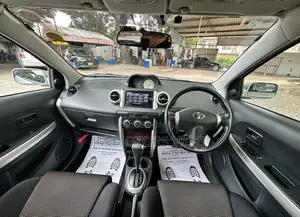 Toyota IST 2002 Silver