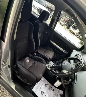 Toyota IST 2002 Silver