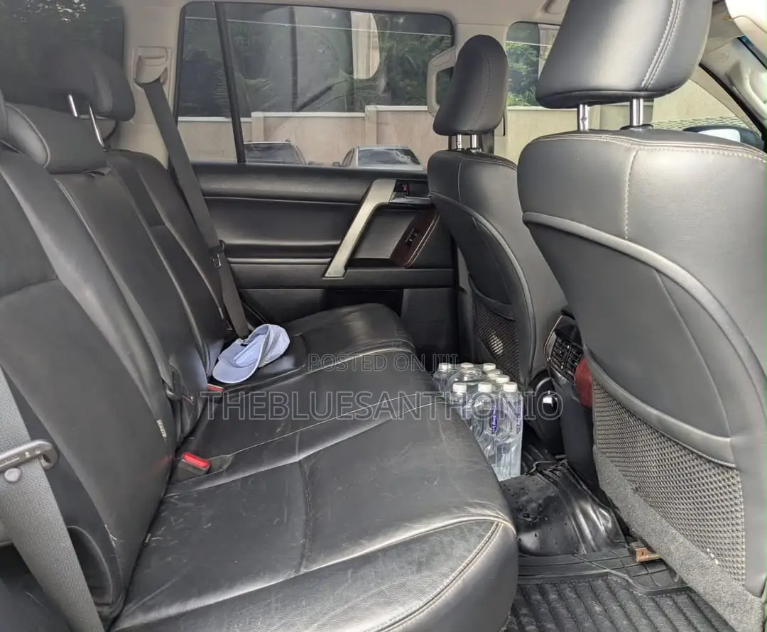 Toyota Land Cruiser Prado 2016 Black