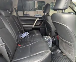 Toyota Land Cruiser Prado 2016 Black