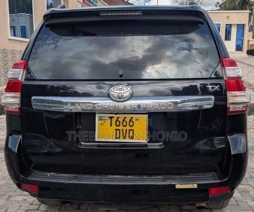 Toyota Land Cruiser Prado 2016 Black