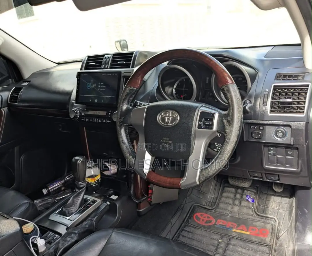 Toyota Land Cruiser Prado 2016 Black