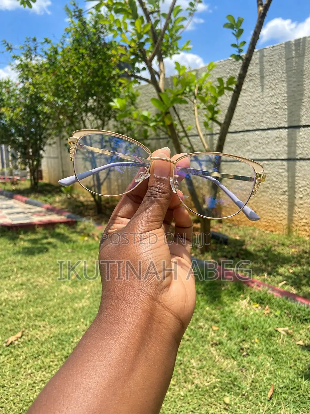 Miwani Ya Urembo Na Frame Za Miwani Ya Macho