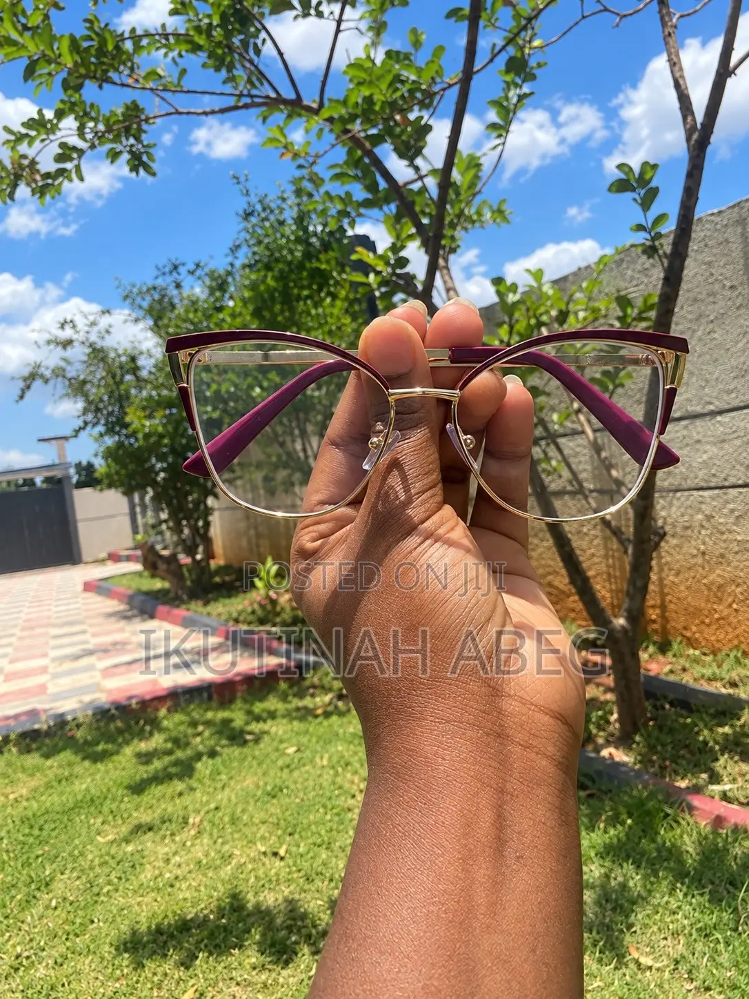 Miwani Ya Urembo Na Frame Za Miwani Ya Macho