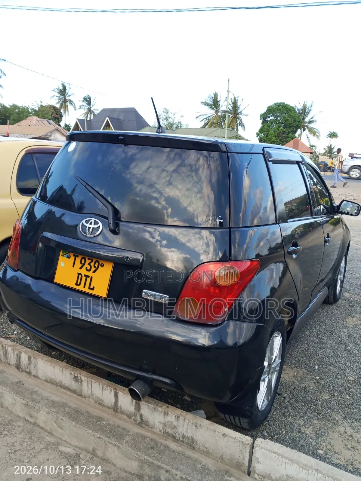 Toyota IST 2004 Black