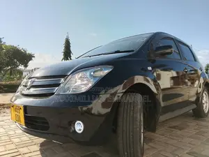 Toyota IST 2005 Silver