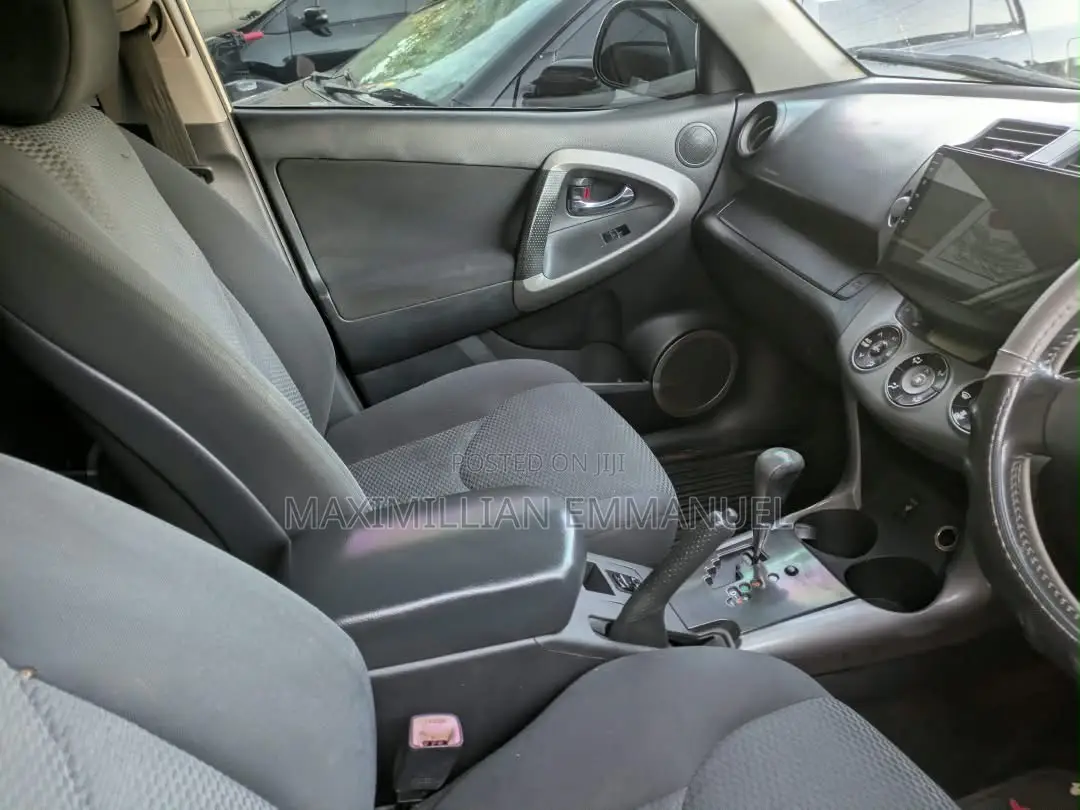 Toyota RAV4 2005 White
