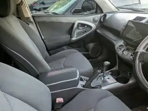 Toyota RAV4 2005 White