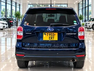 Subaru Forester 2.5i Premium PZEV 4dr SUV AWD (2.5L 4cyl CVT) 2014 Blue