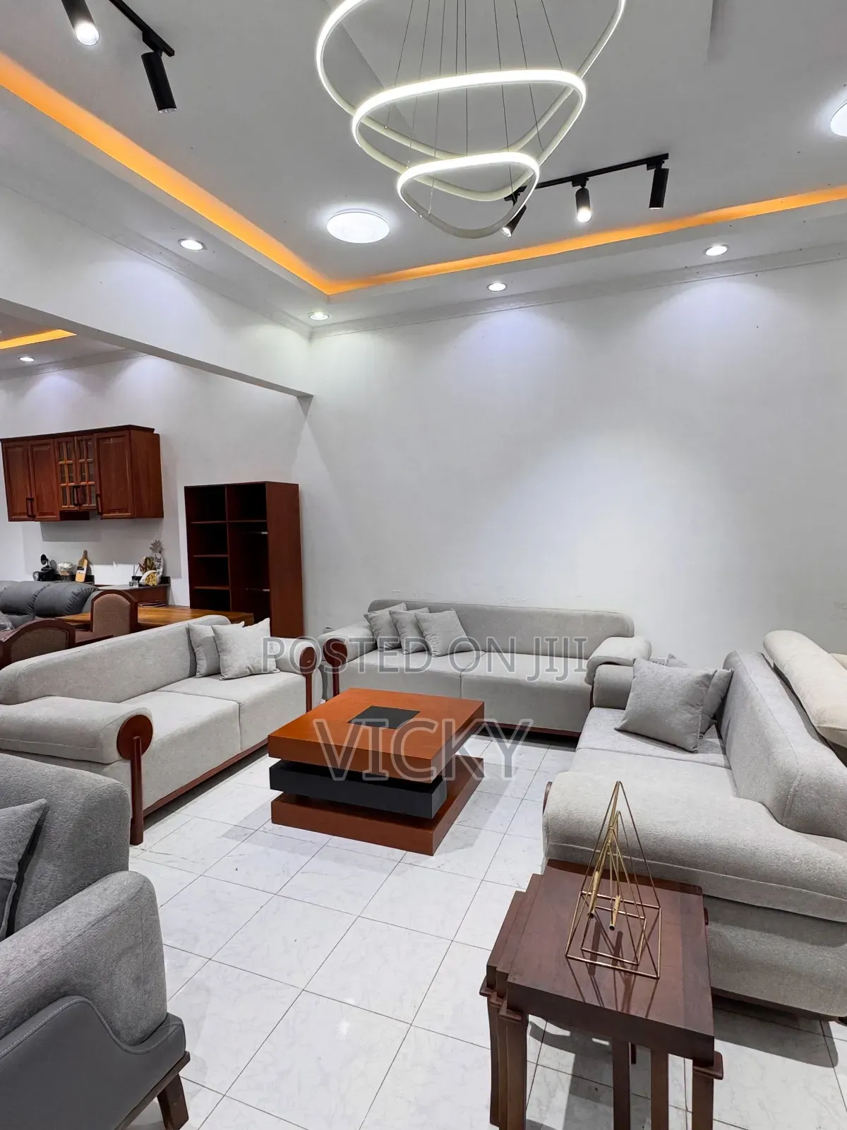 Sofa Very Expensive Kwa 1.2m