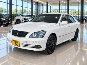 Toyota Crown 2006 White