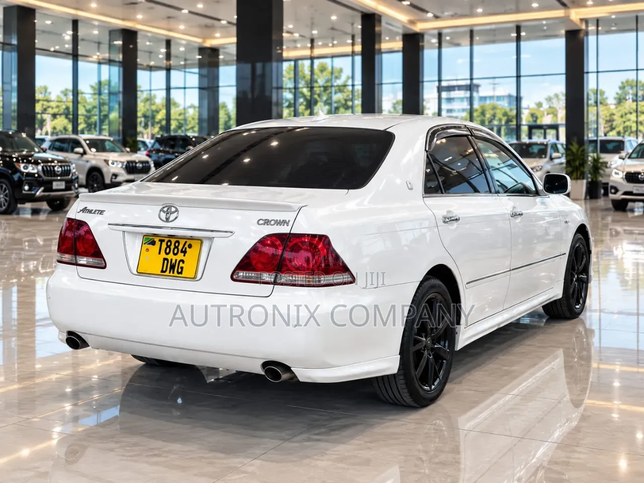 Toyota Crown 2006 White