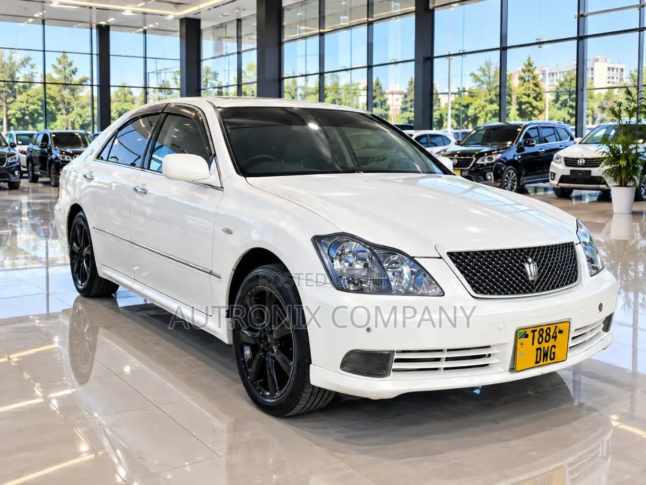 Toyota Crown 2006 White