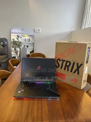 Laptop Asus ROG Strix SCAR 15 16GB Intel Core i9 SSD 1T