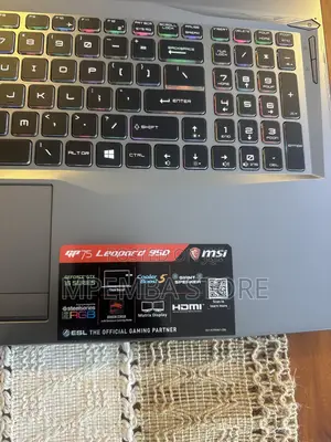 Laptop MSI GP75 Leopard 16GB Intel Core i7 SSD 512GB
