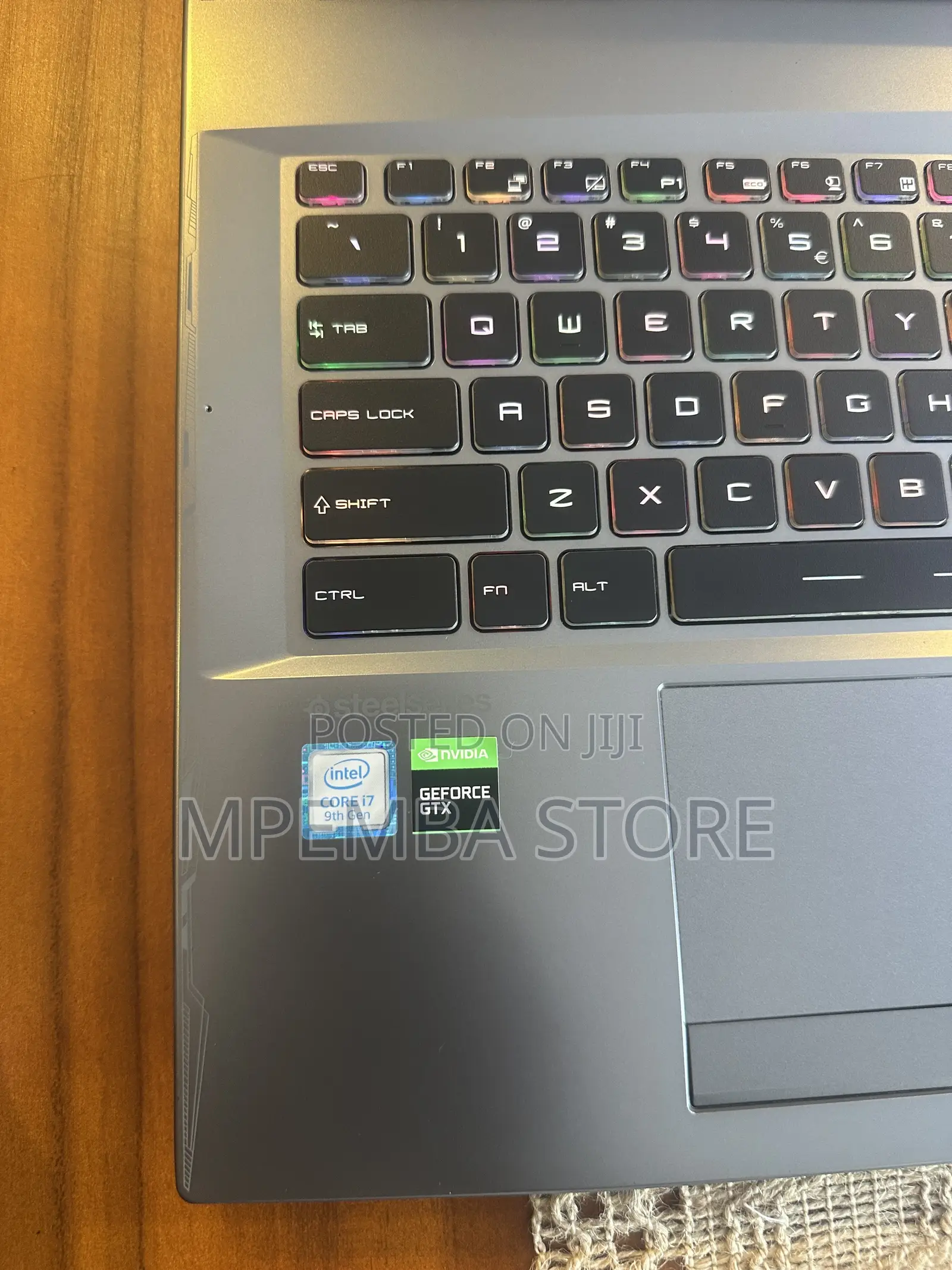 Laptop MSI GP75 Leopard 16GB Intel Core i7 SSD 512GB