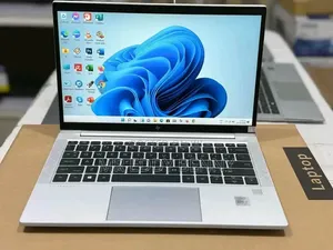 Laptop HP EliteBook 830 G7 8GB Intel Core i7 SSD 256GB