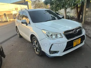 Subaru Forester 2013 Pearl