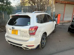 Subaru Forester 2013 Pearl