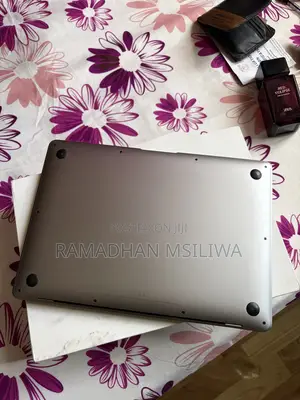 Laptop Apple MacBook Air 2020 8GB Intel Core i3 SSD 256GB