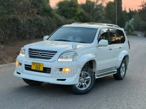 Toyota Land Cruiser Prado 2004 White