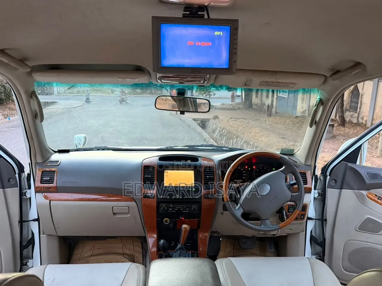 Toyota Land Cruiser Prado 2004 White