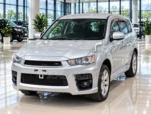 Mitsubishi Outlander 2012 Silver