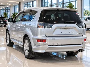 Mitsubishi Outlander 2012 Silver