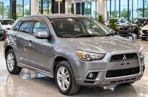 Mitsubishi RVR 2.0 2012 Gray