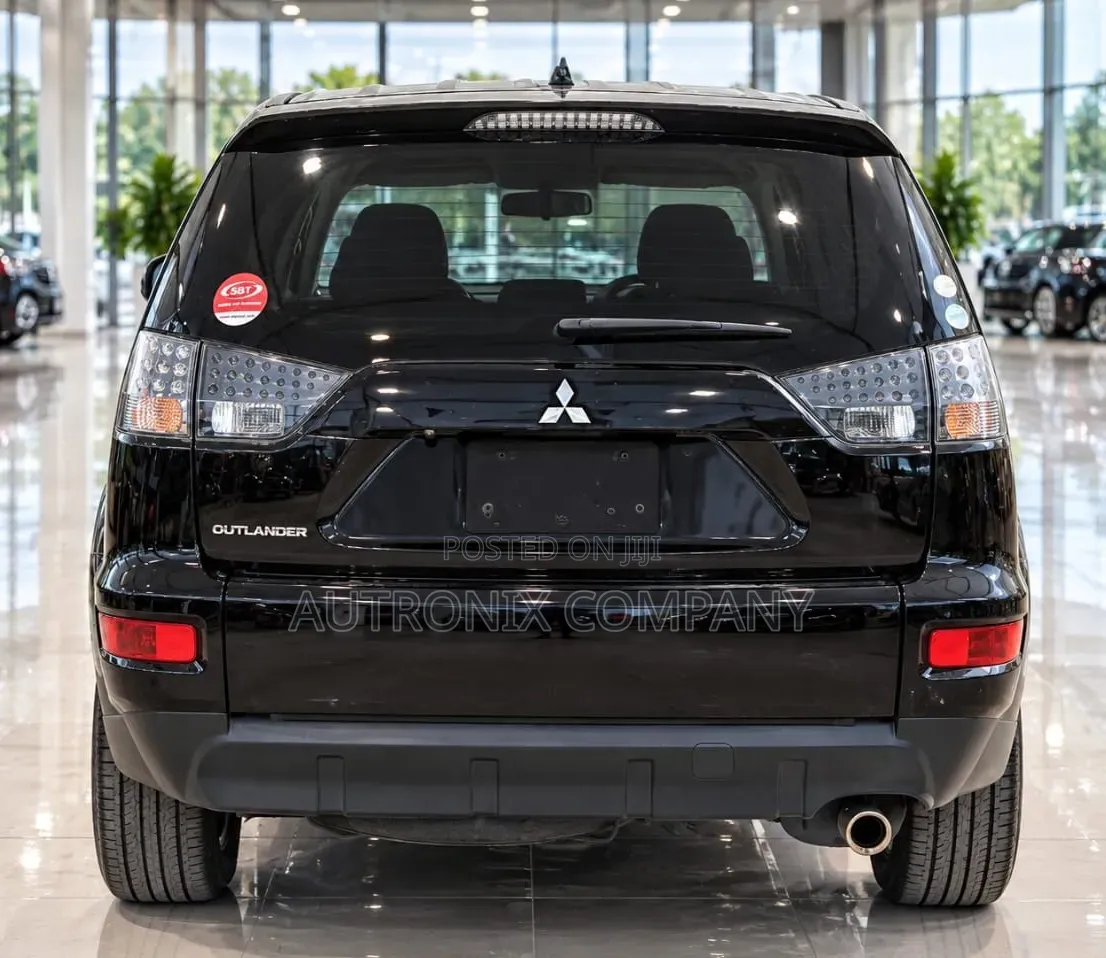 Mitsubishi Outlander 2012 Black