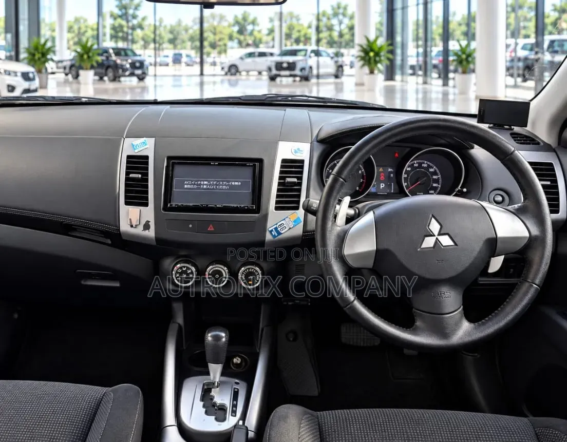 Mitsubishi Outlander 2012 Black