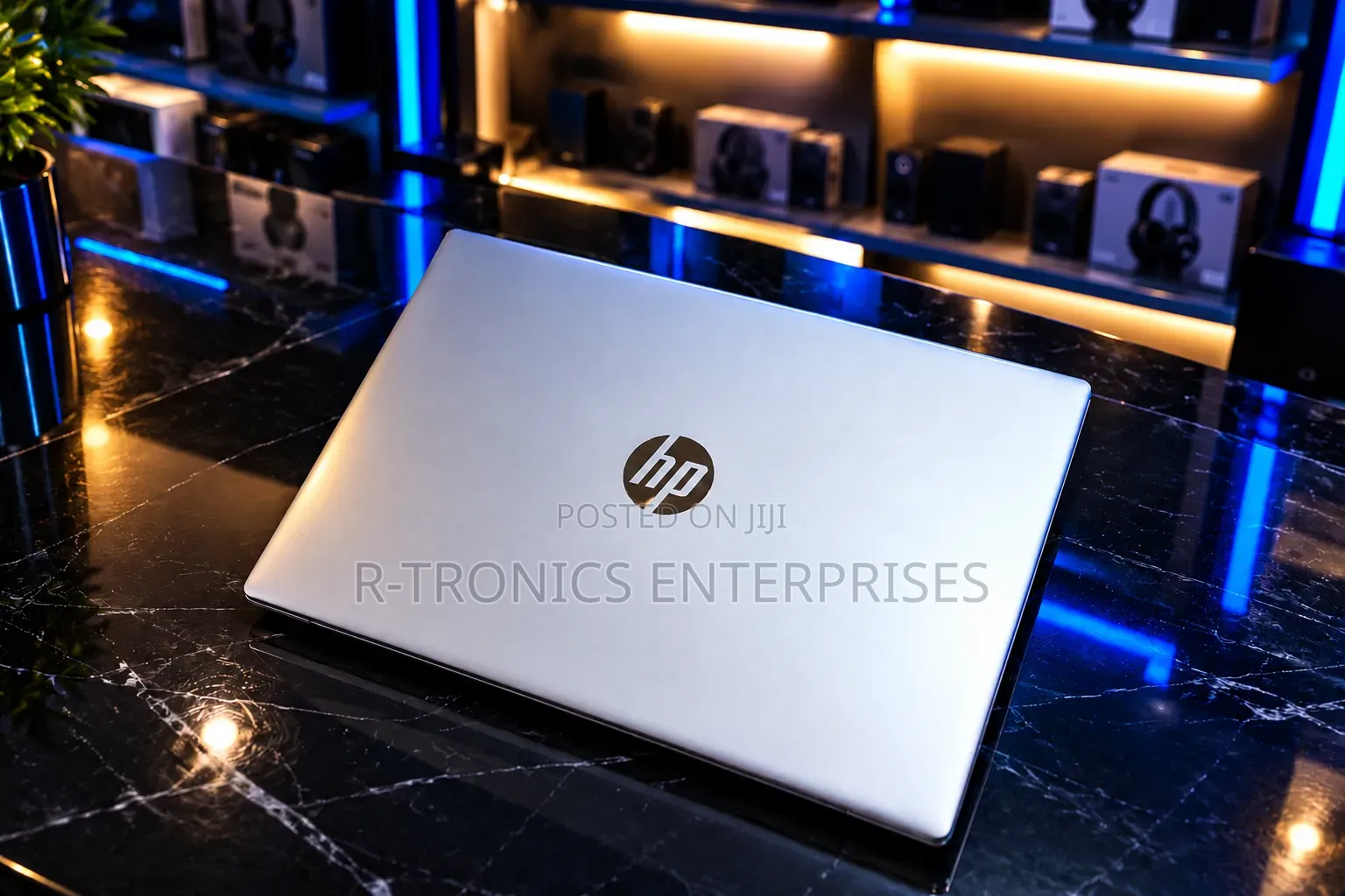 New Laptop HP 15-fd1020ns 8GB Intel Core i3 SSD 512GB