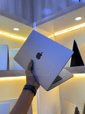 Laptop Apple MacBook Pro 2021 M1 16GB Apple M1 Pro SSD 512GB