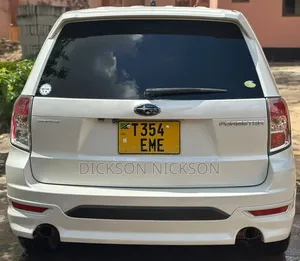 Subaru Forester 2.0D X 2011 White