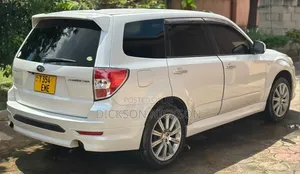 Subaru Forester 2.0D X 2011 White