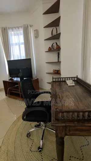 Furnished 2bdrm Apartment in Lussh Green Home, Oyster Bay for rent
