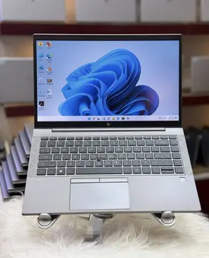 Laptop HP ZBook Firefly G8 16GB Intel Core i5 SSD 256GB
