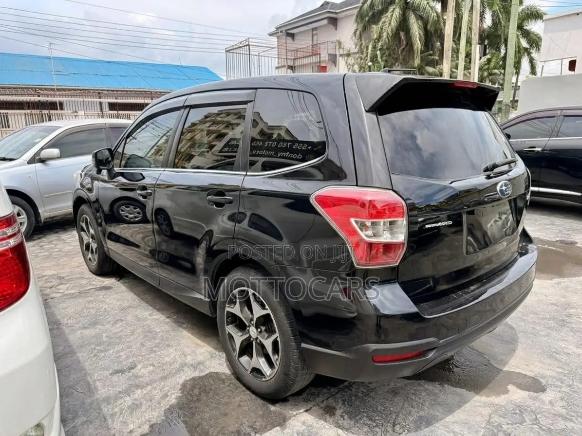 Subaru Forester 2012 Black