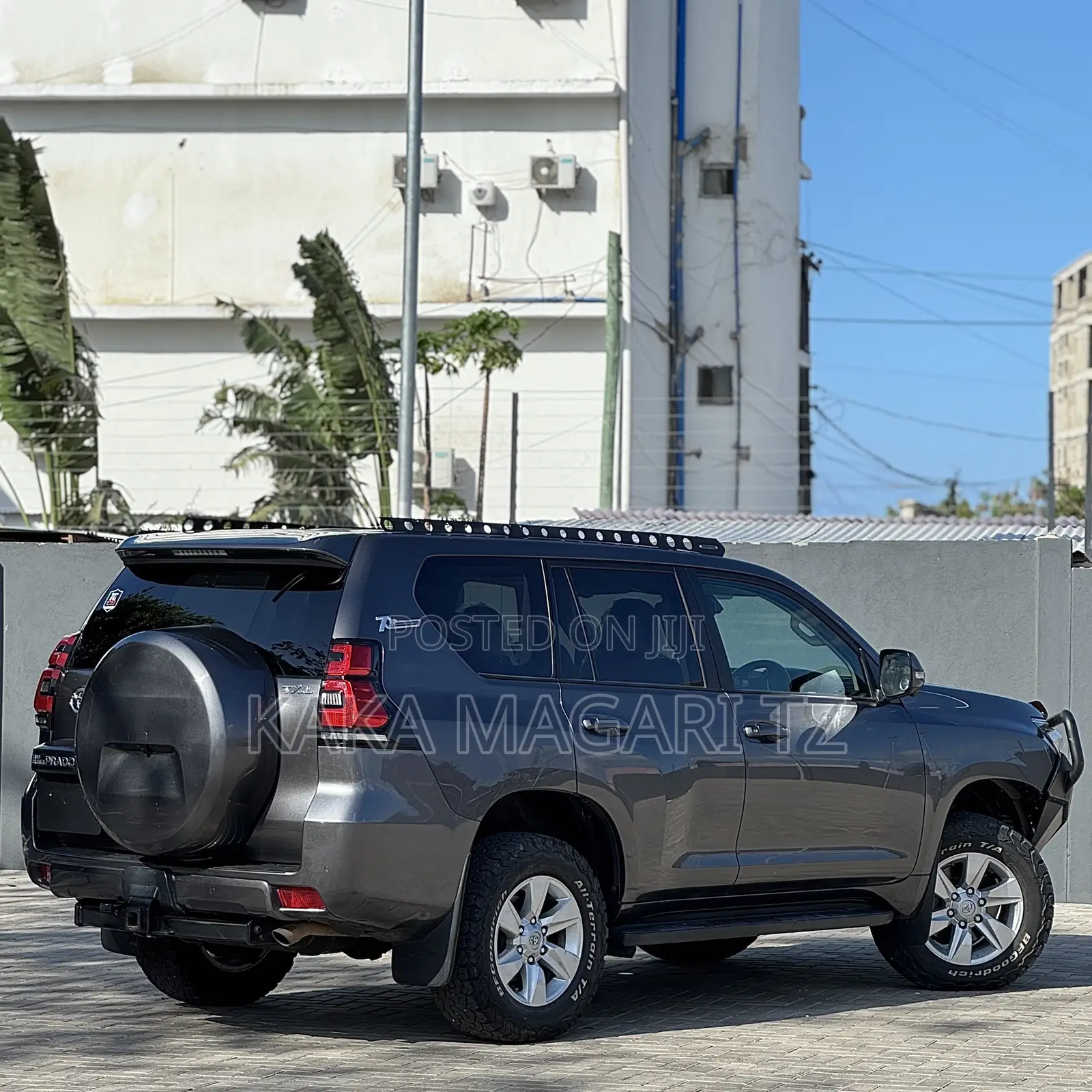 New Toyota Land Cruiser 2023 Gray