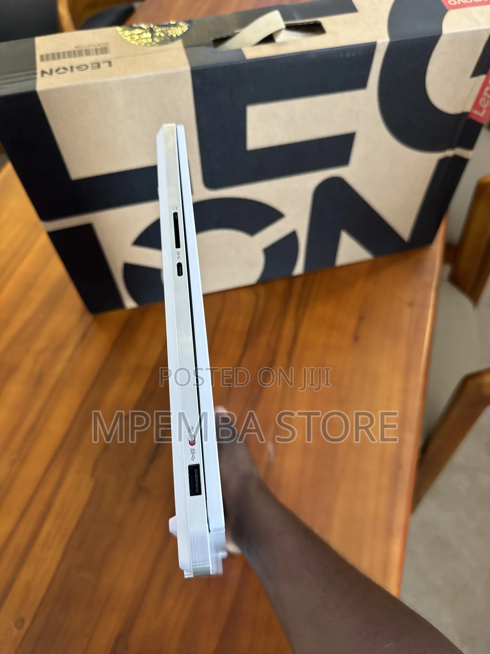 New Laptop Lenovo Legion Pro 7 32GB Intel Core i9 SSD 1T