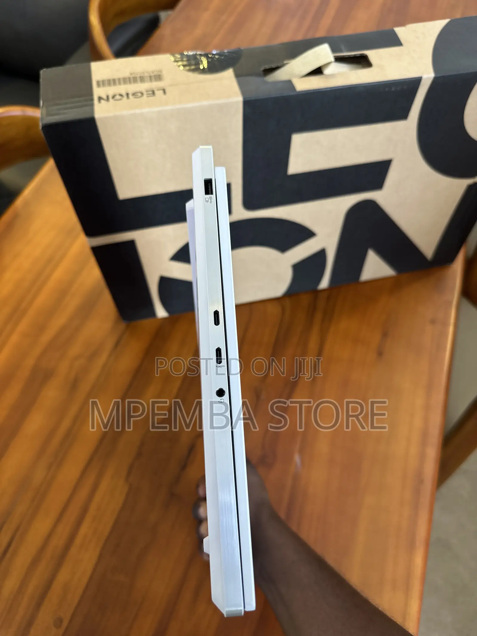New Laptop Lenovo Legion Pro 7 32GB Intel Core i9 SSD 1T