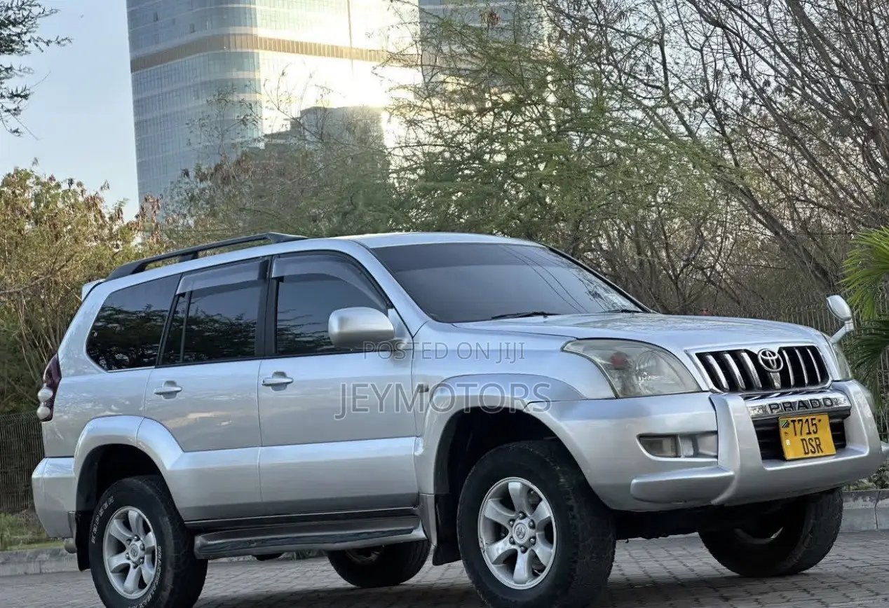 Toyota Land Cruiser Prado 2005 Silver
