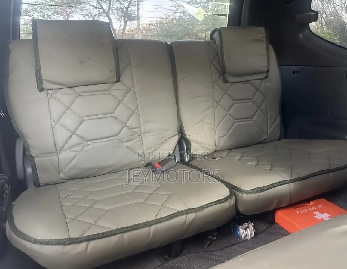 Toyota Land Cruiser Prado 2005 Silver