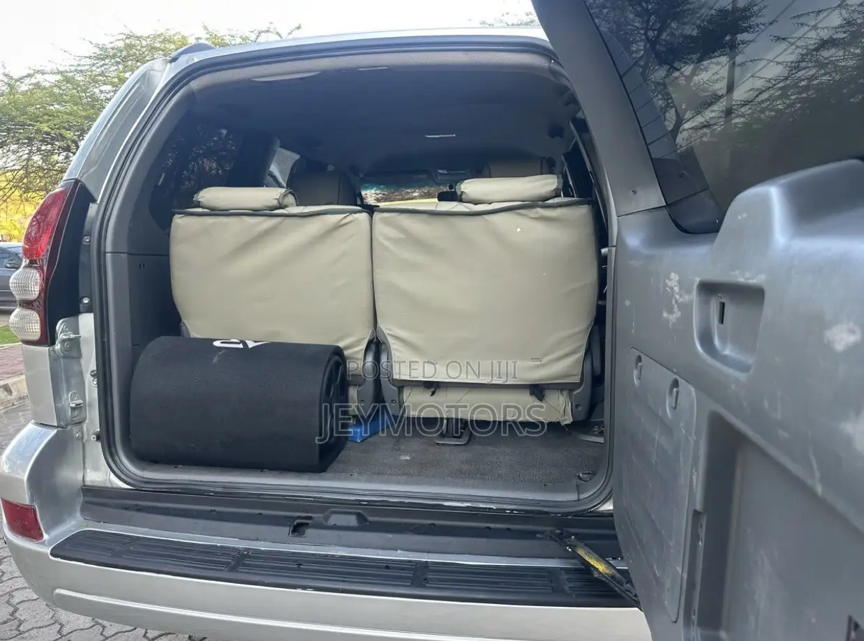 Toyota Land Cruiser Prado 2005 Silver