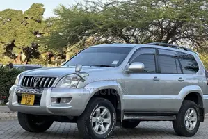 Toyota Land Cruiser Prado 2005 Silver