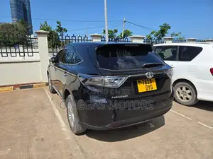 Toyota Harrier 2.0 4WD 2015 Black